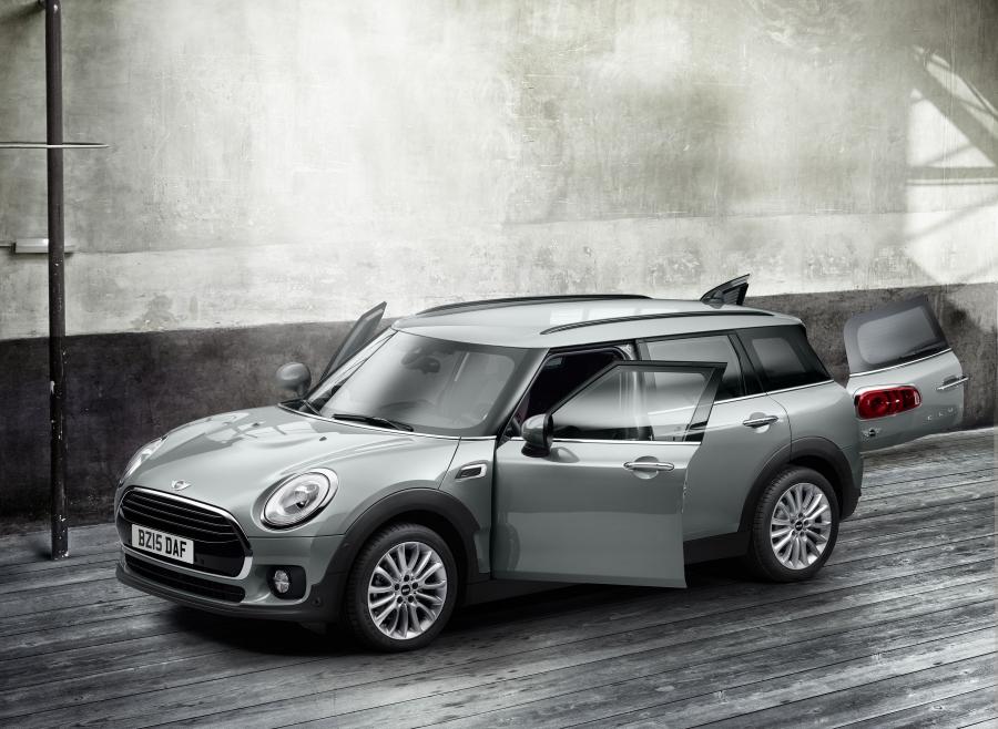  Mini Cooper D Clubman 2015 года  (фото 1 из 13)